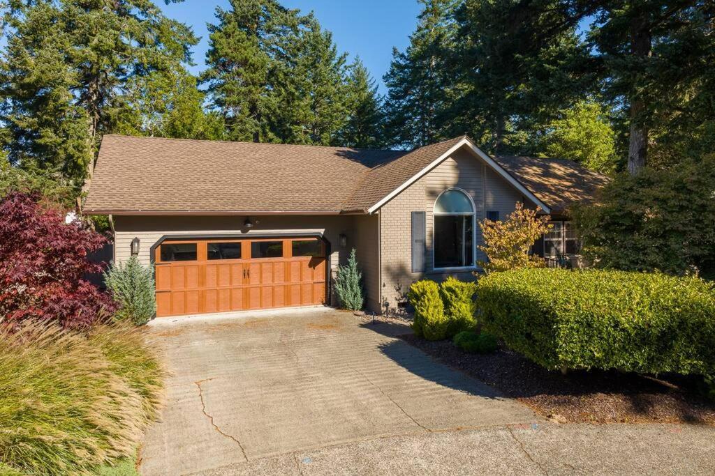 Comfy 4B/2B Home Near Dunes & Ocean! Pet Friendly! Florence Exterior photo